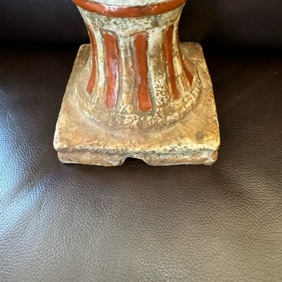 Eqyptian Base which is prepared for a lamp. - Picture 3 of 6